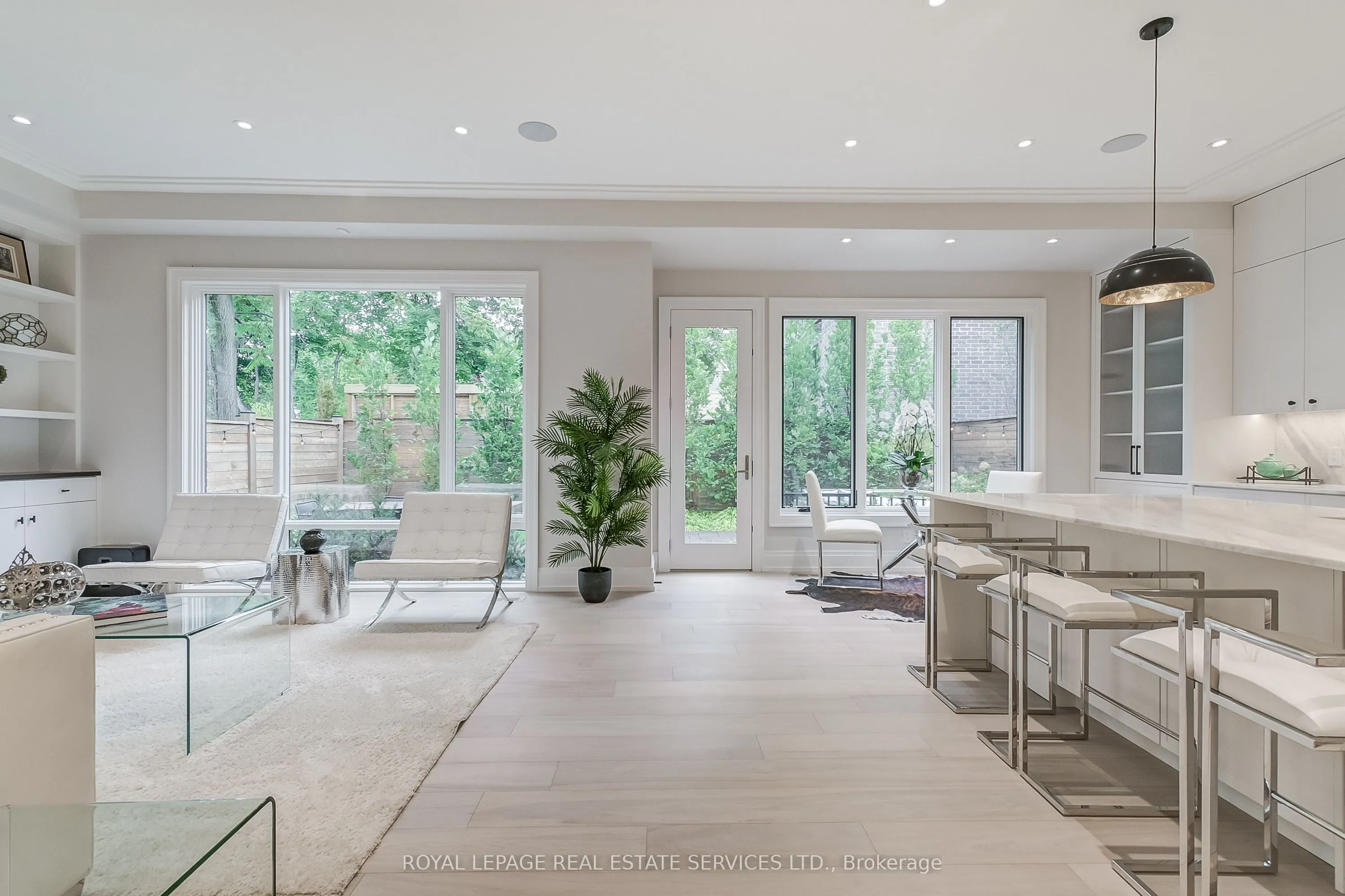 8 Shand Avenue