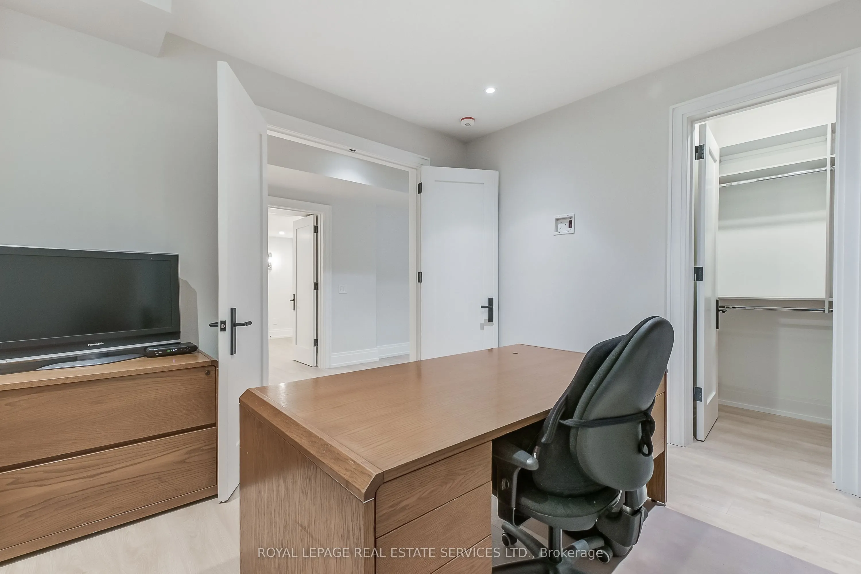 8 Shand Avenue