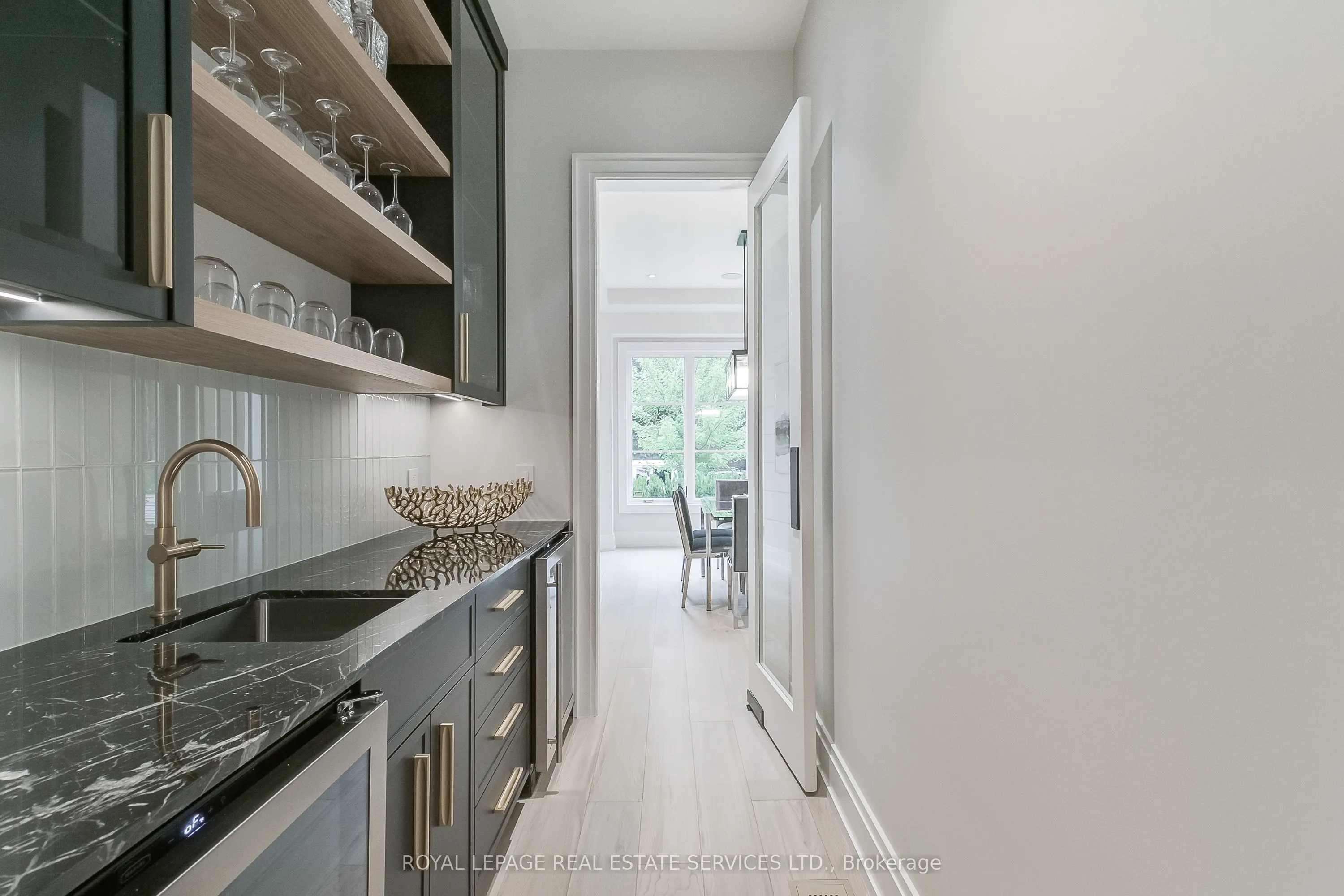 8 Shand Avenue