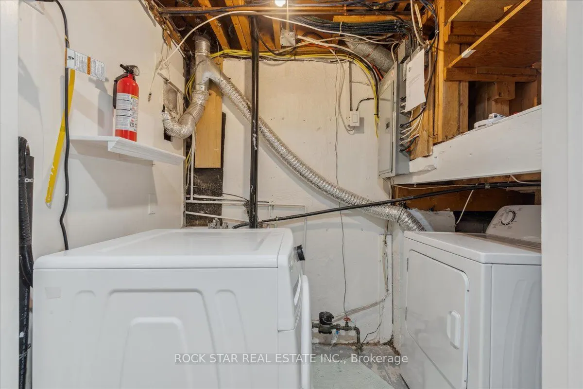 3675 Glencolin Court, #Lower