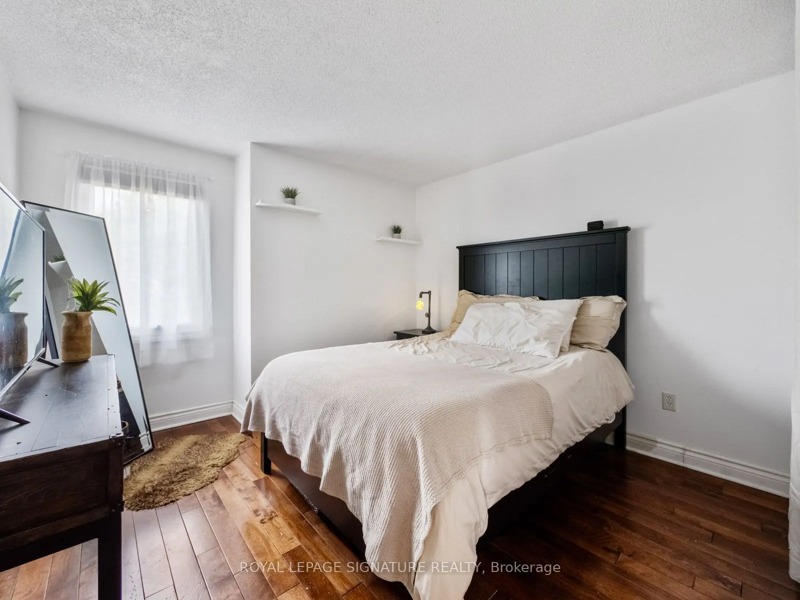 1558 Litchfield Road