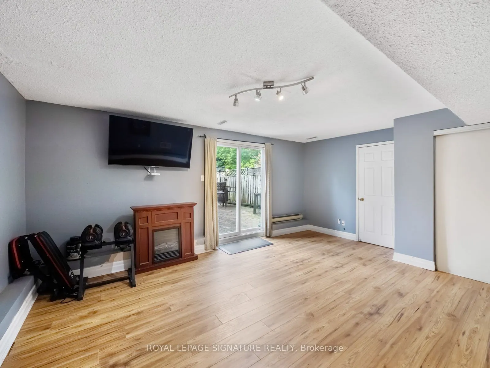 1558 Litchfield Road