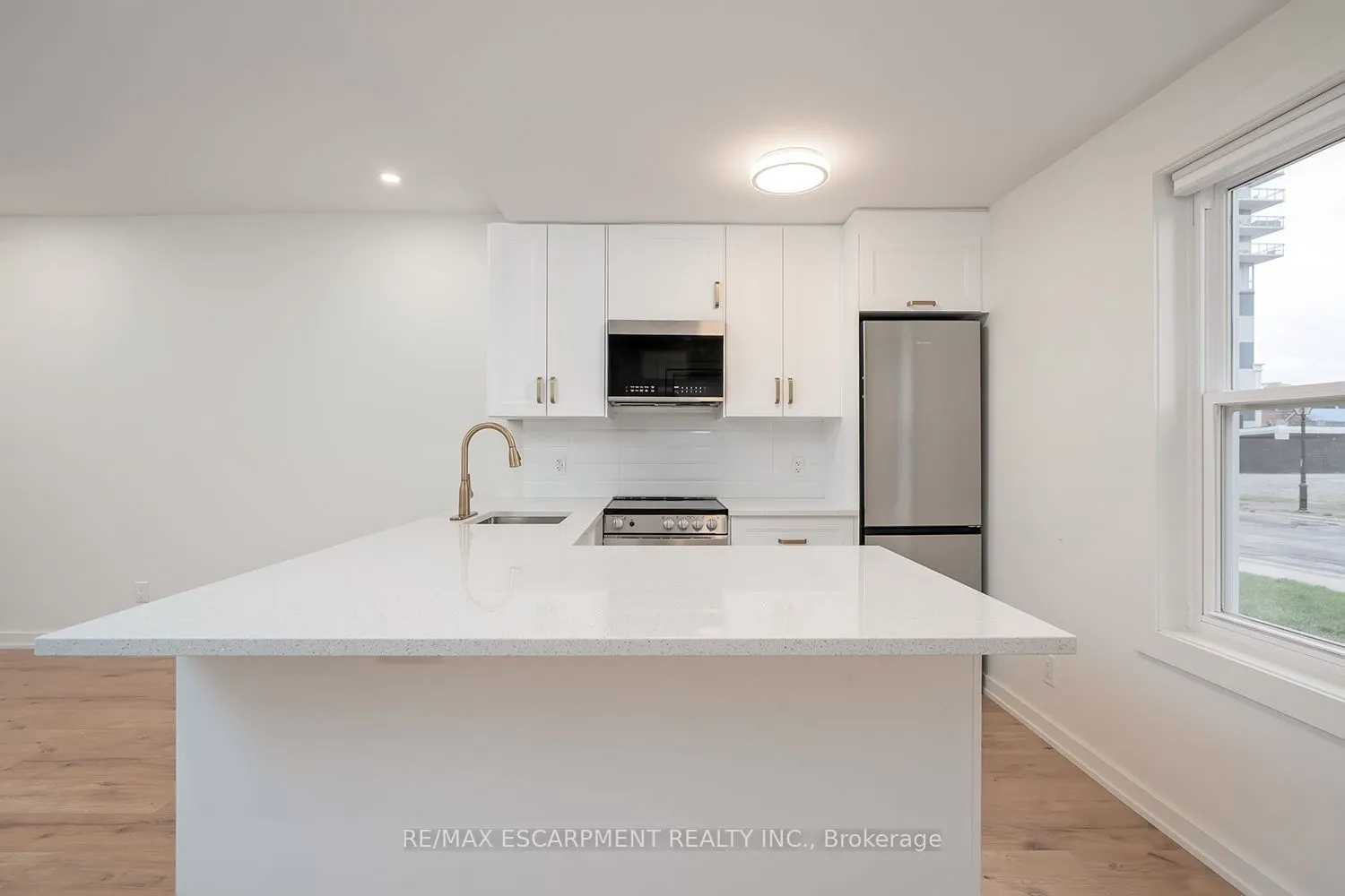 519 Elizabeth Street, #2