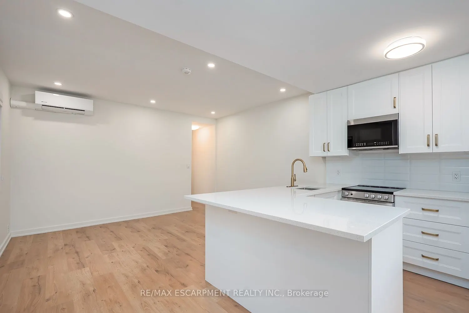 519 Elizabeth Street, #2