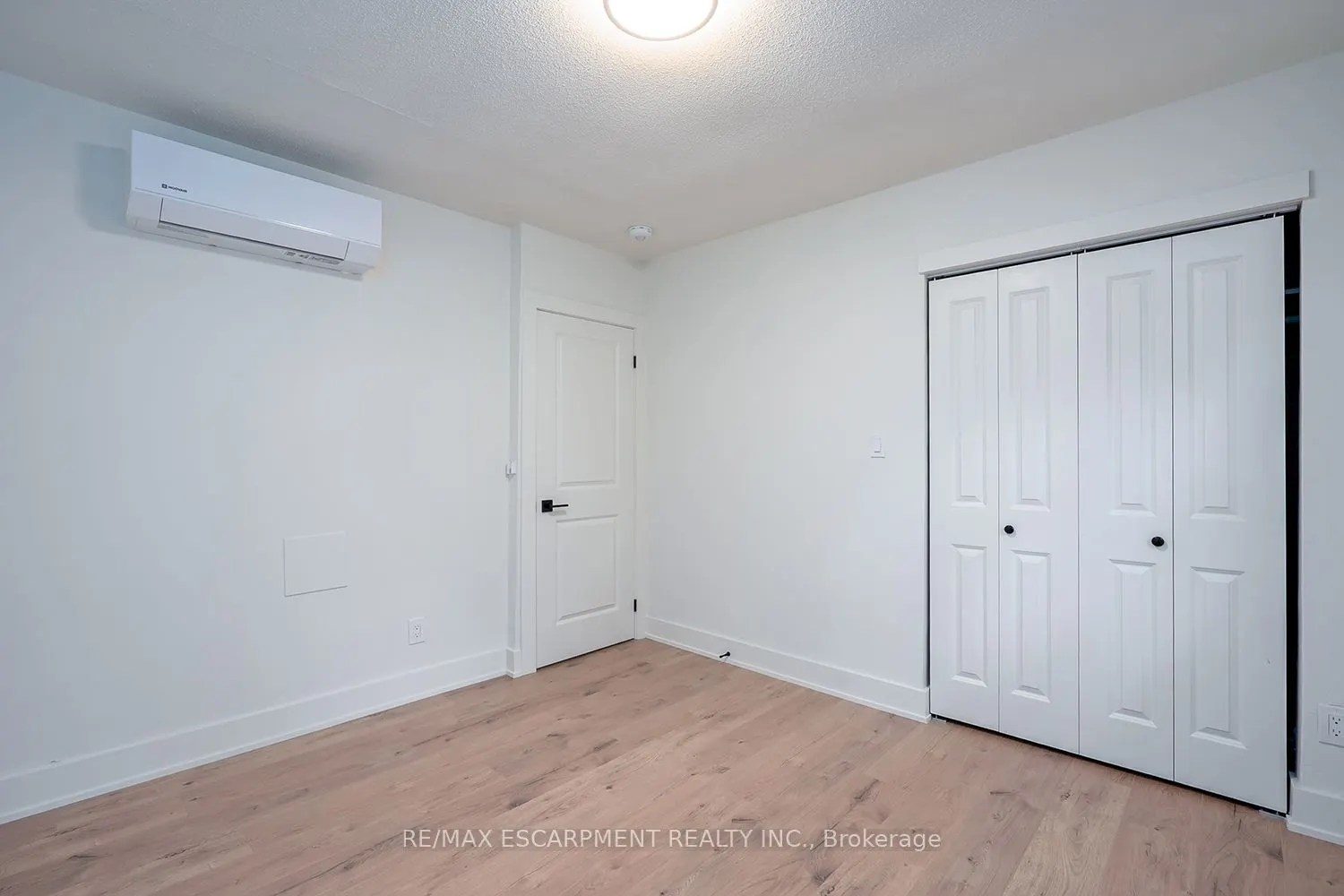 519 Elizabeth Street, #2