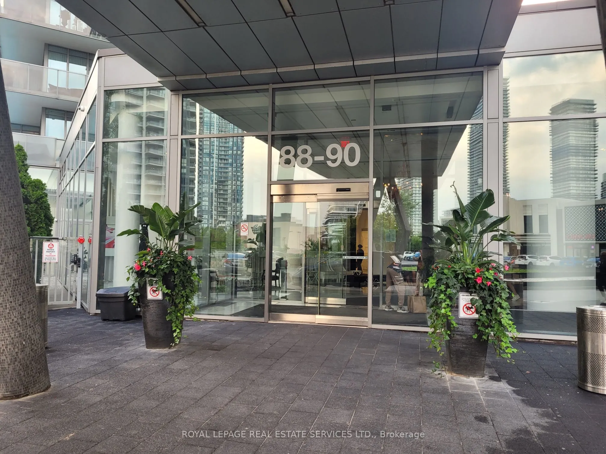 90 Park Lawn Road, #2303