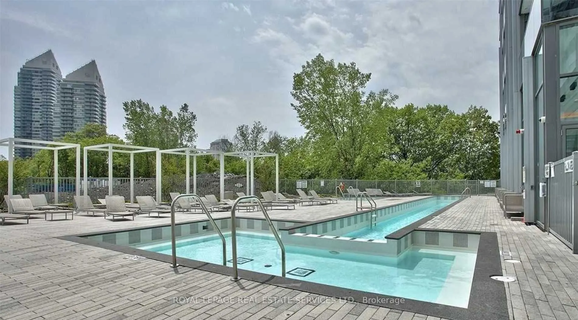 90 Park Lawn Road, #2303