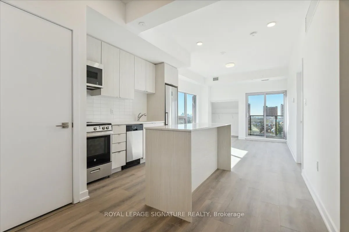 2433 Dufferin Street, #701