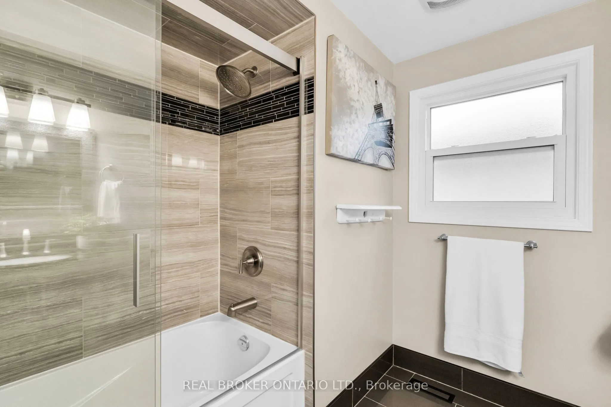 782 Laurier Avenue