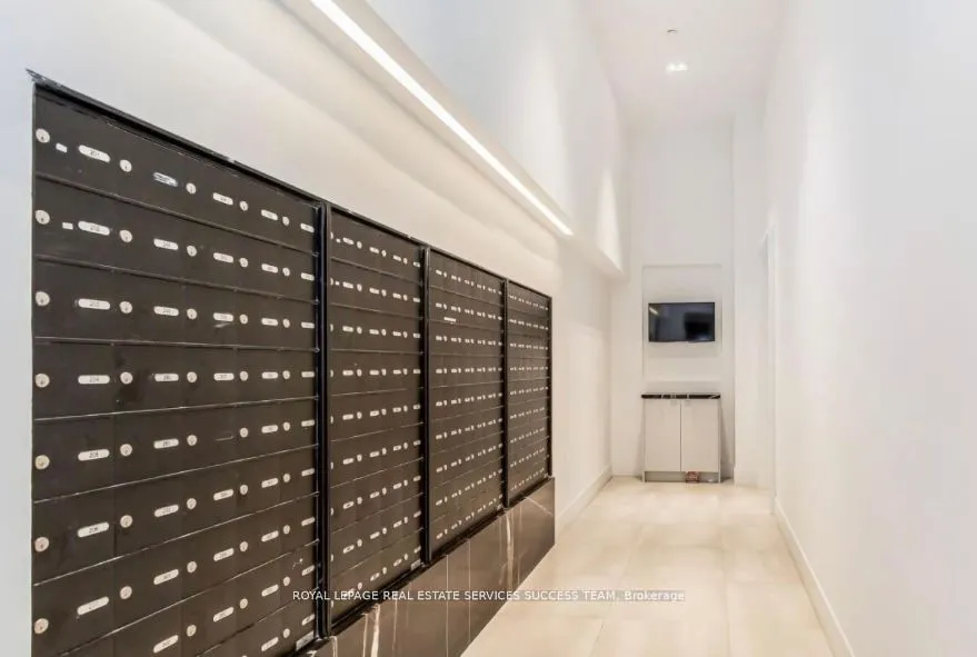 2481 Taunton Road, #1301