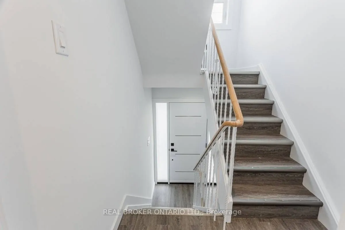 185 Bowie Avenue, ##2
