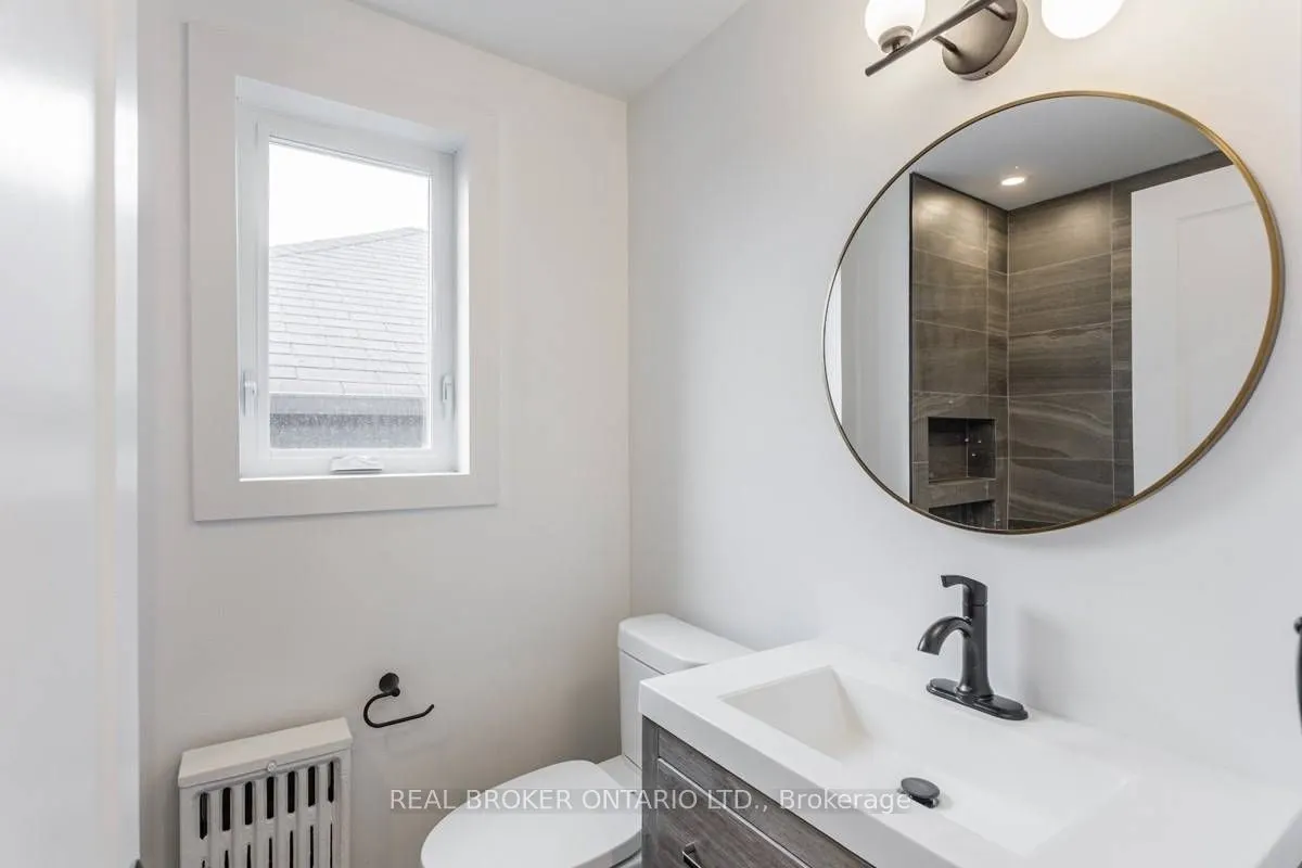 185 Bowie Avenue, ##2