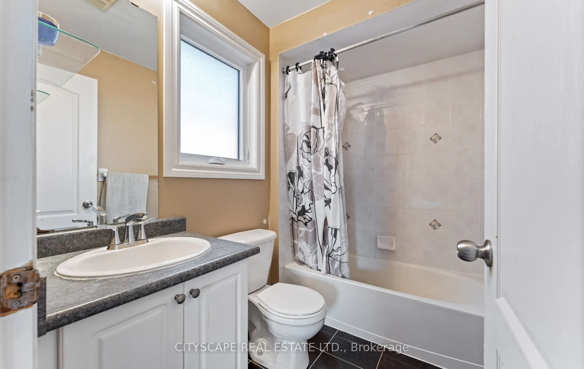 5760 Raftsman Cove Street