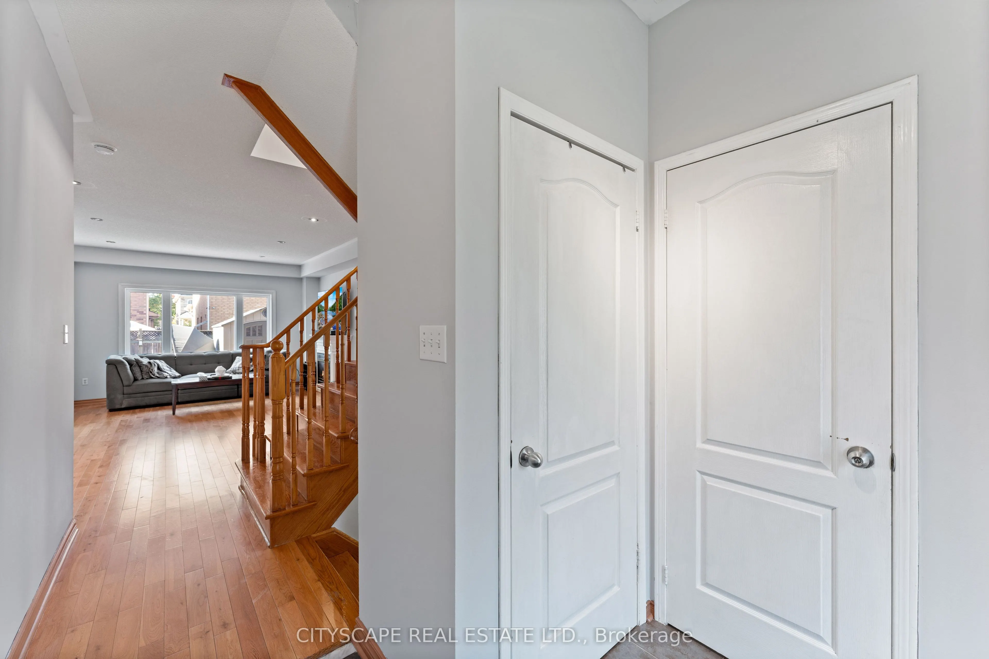 5760 Raftsman Cove Street