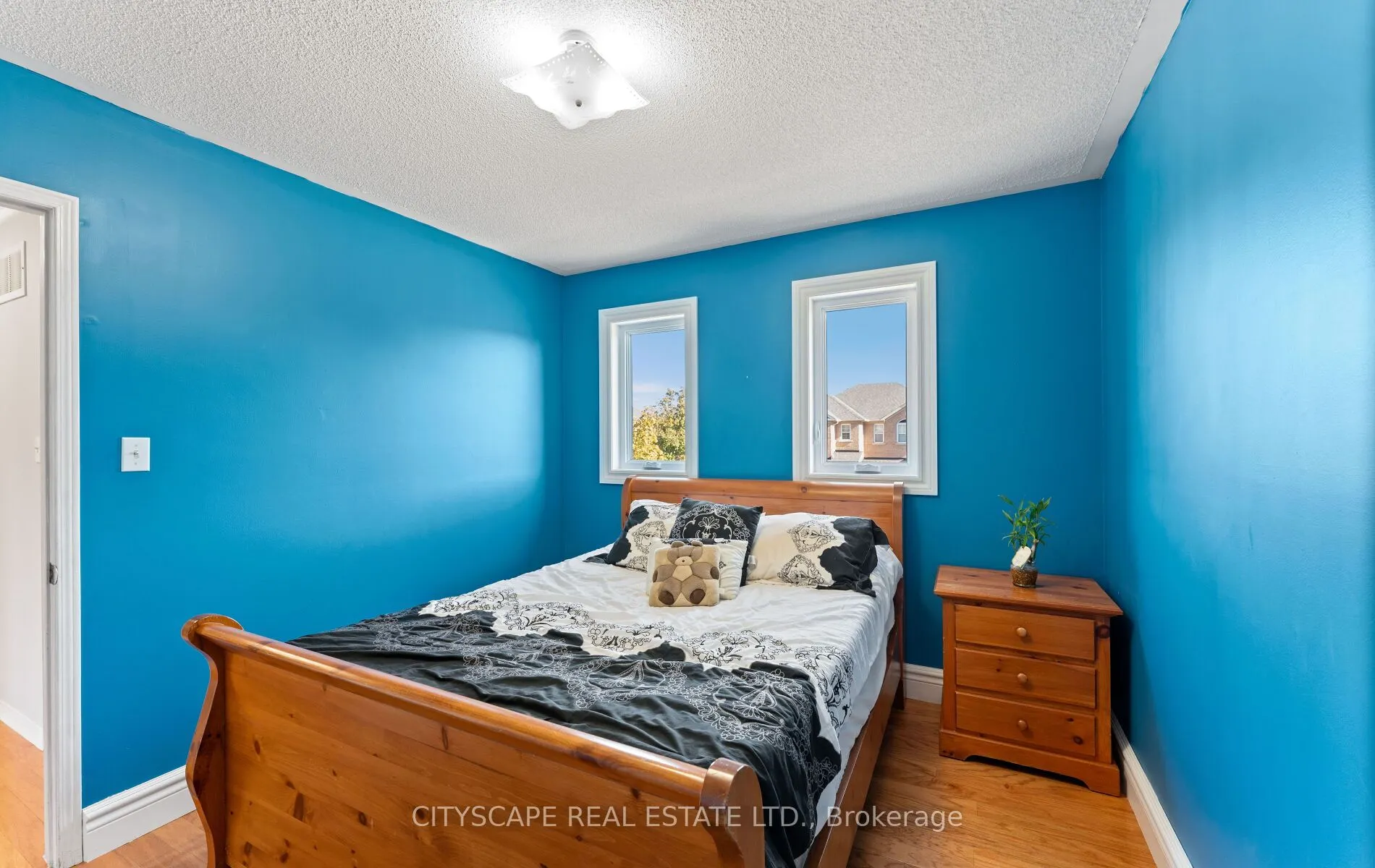 5760 Raftsman Cove Street