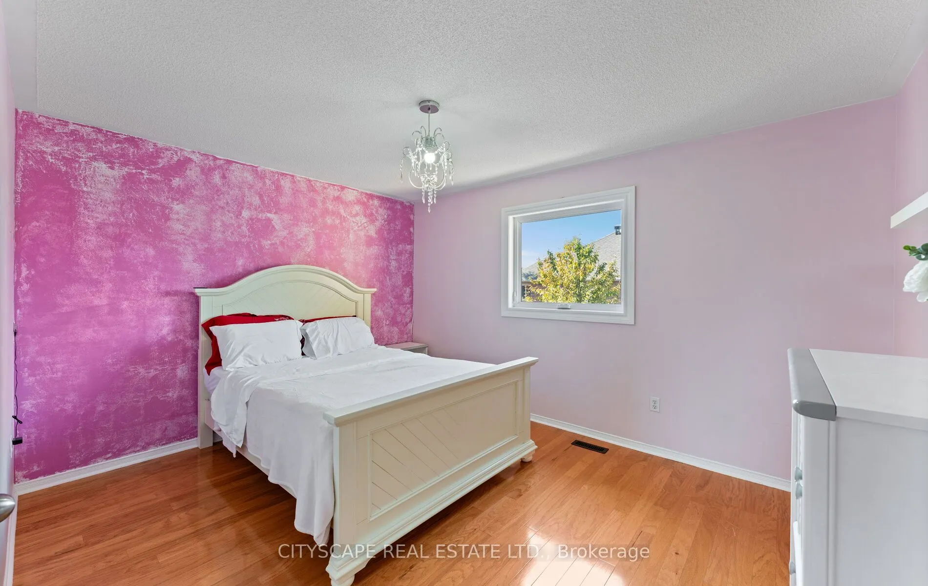5760 Raftsman Cove Street