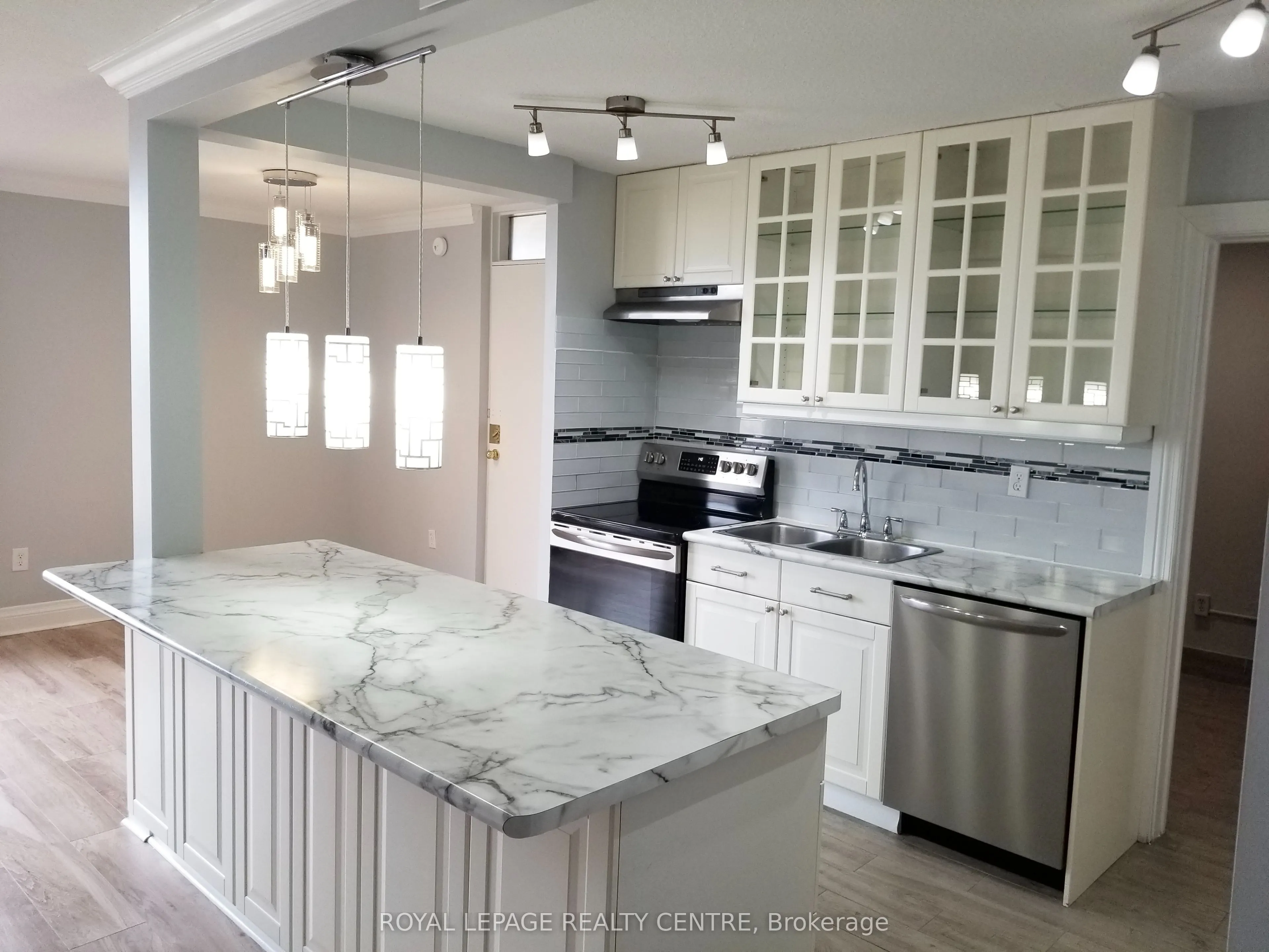 3170 Kirwin Avenue, #1004