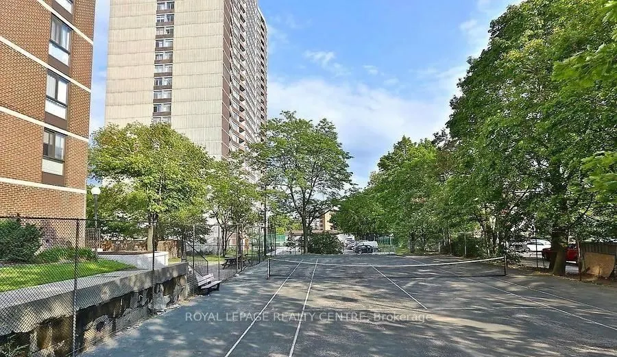 3170 Kirwin Avenue, #1004
