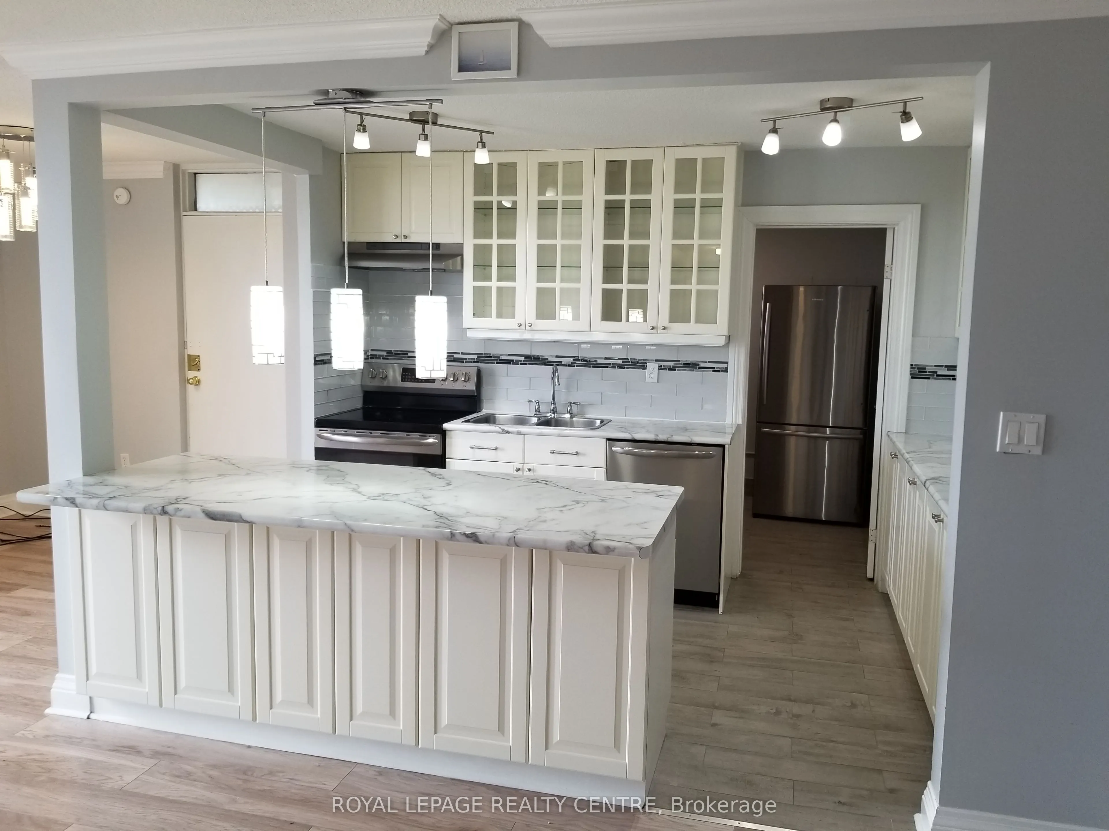3170 Kirwin Avenue, #1004