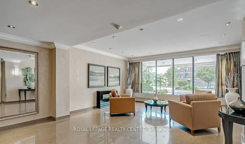 3170 Kirwin Avenue, #1004