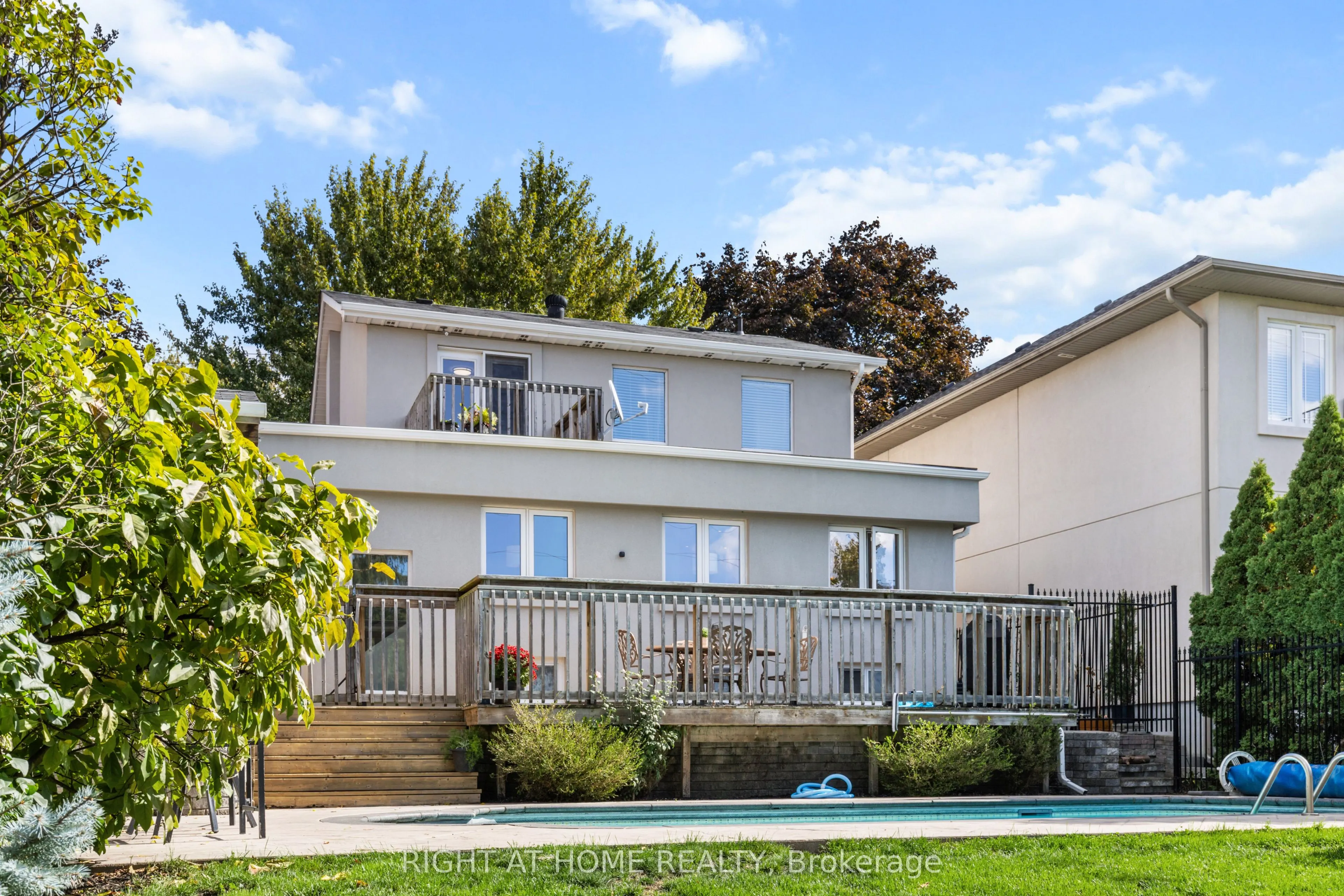10 Haliburton Avenue