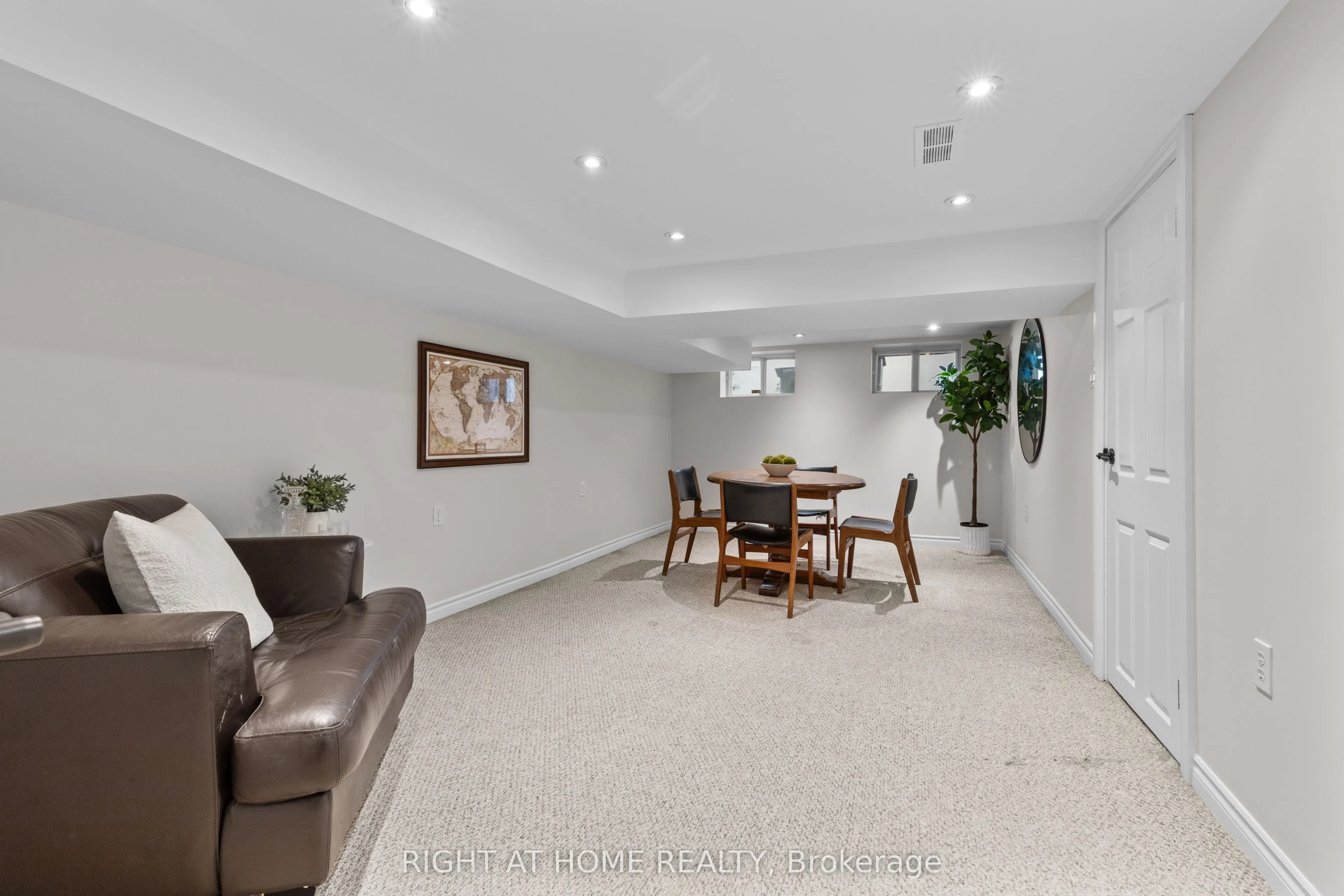 10 Haliburton Avenue