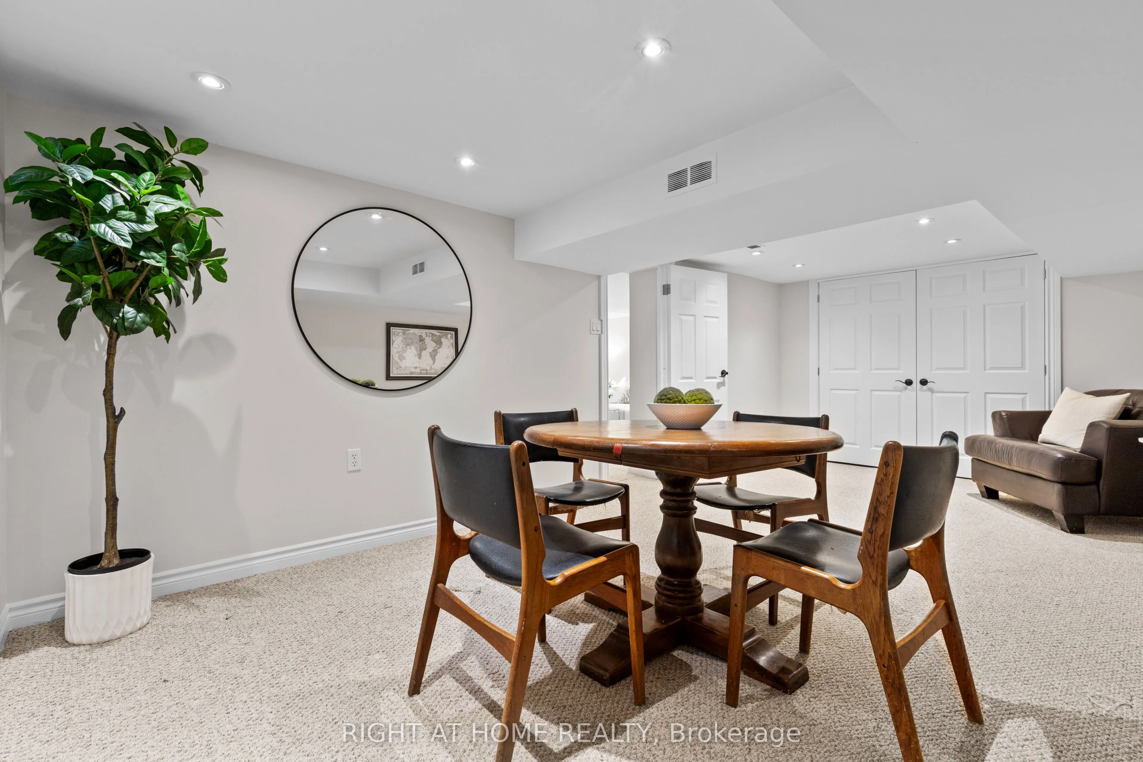 10 Haliburton Avenue