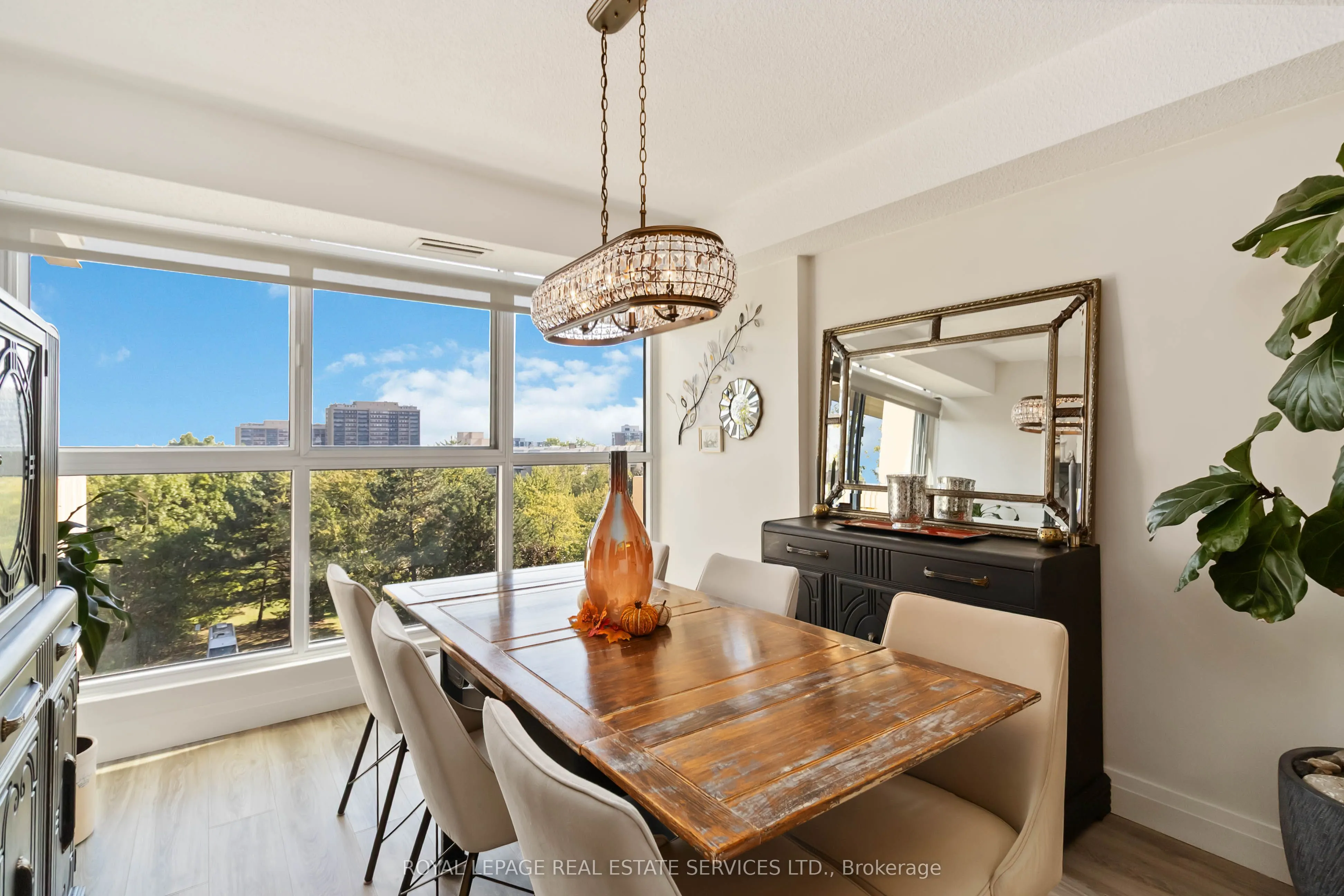 1359 White Oaks Boulevard, #602