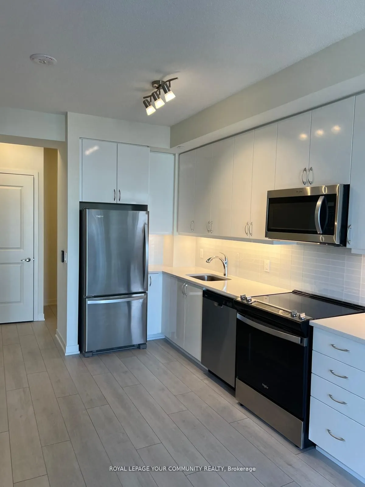 38 Annie Craig Drive, #2201