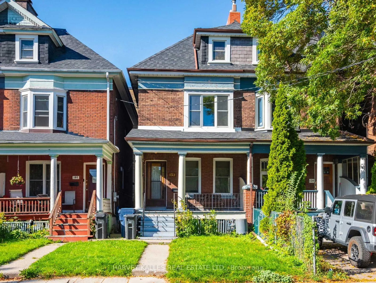 132 Close Avenue