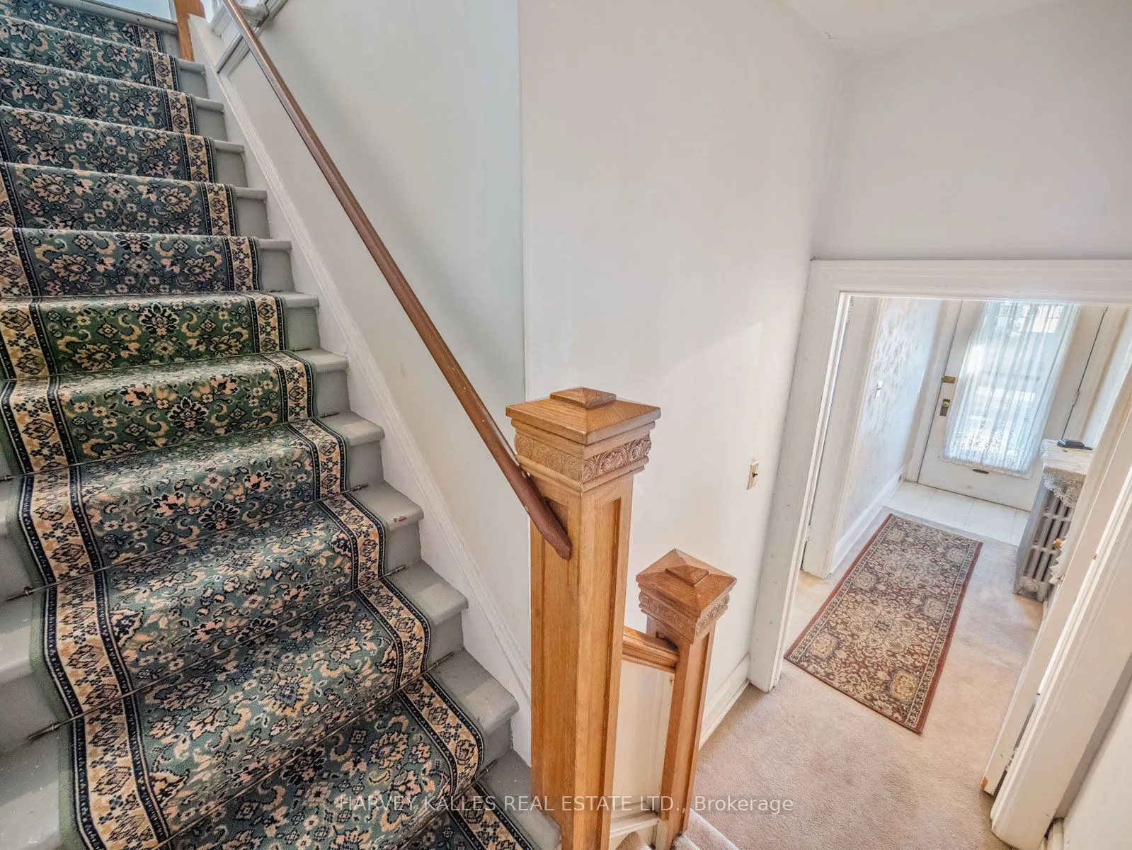 132 Close Avenue