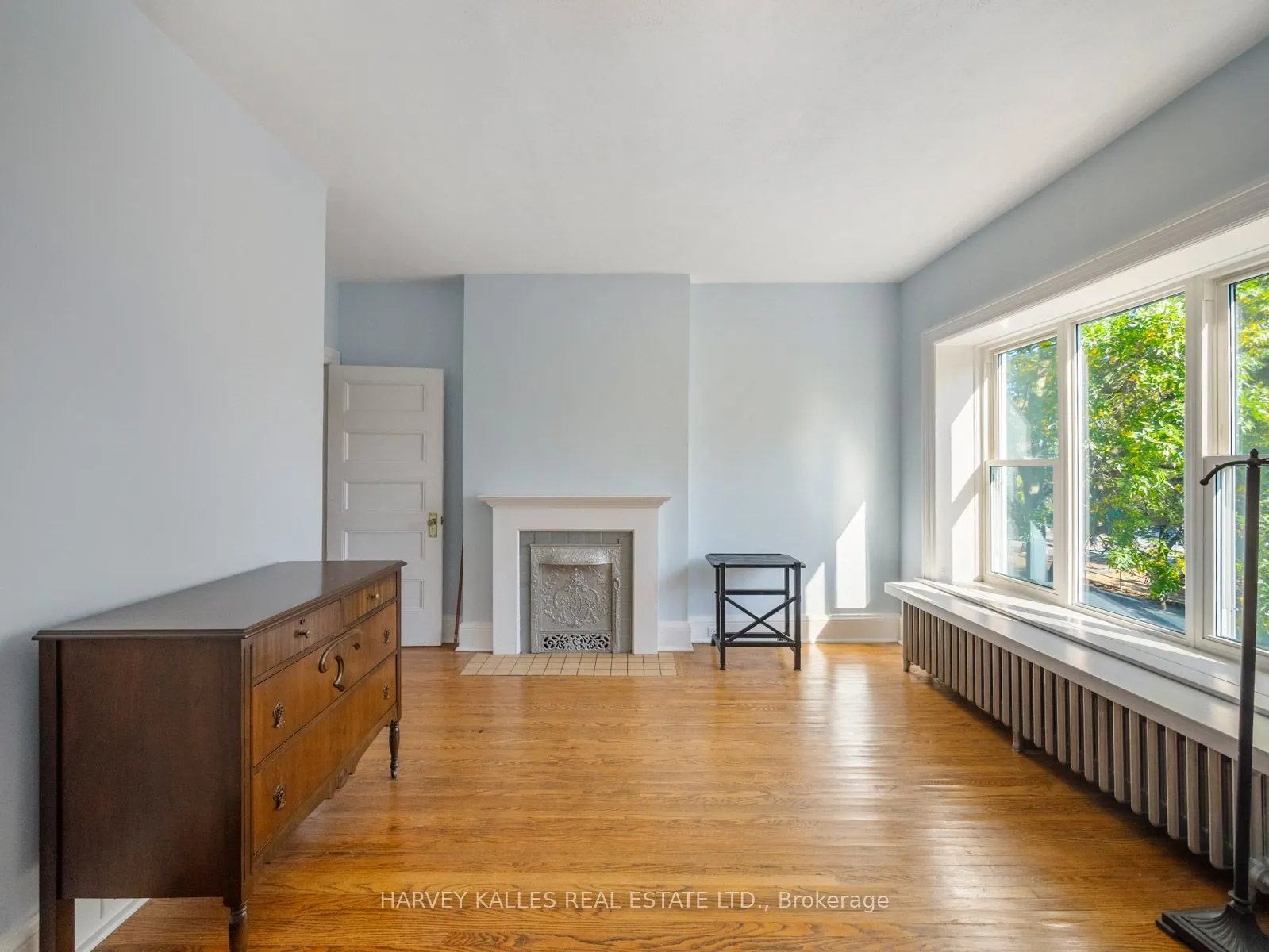 132 Close Avenue
