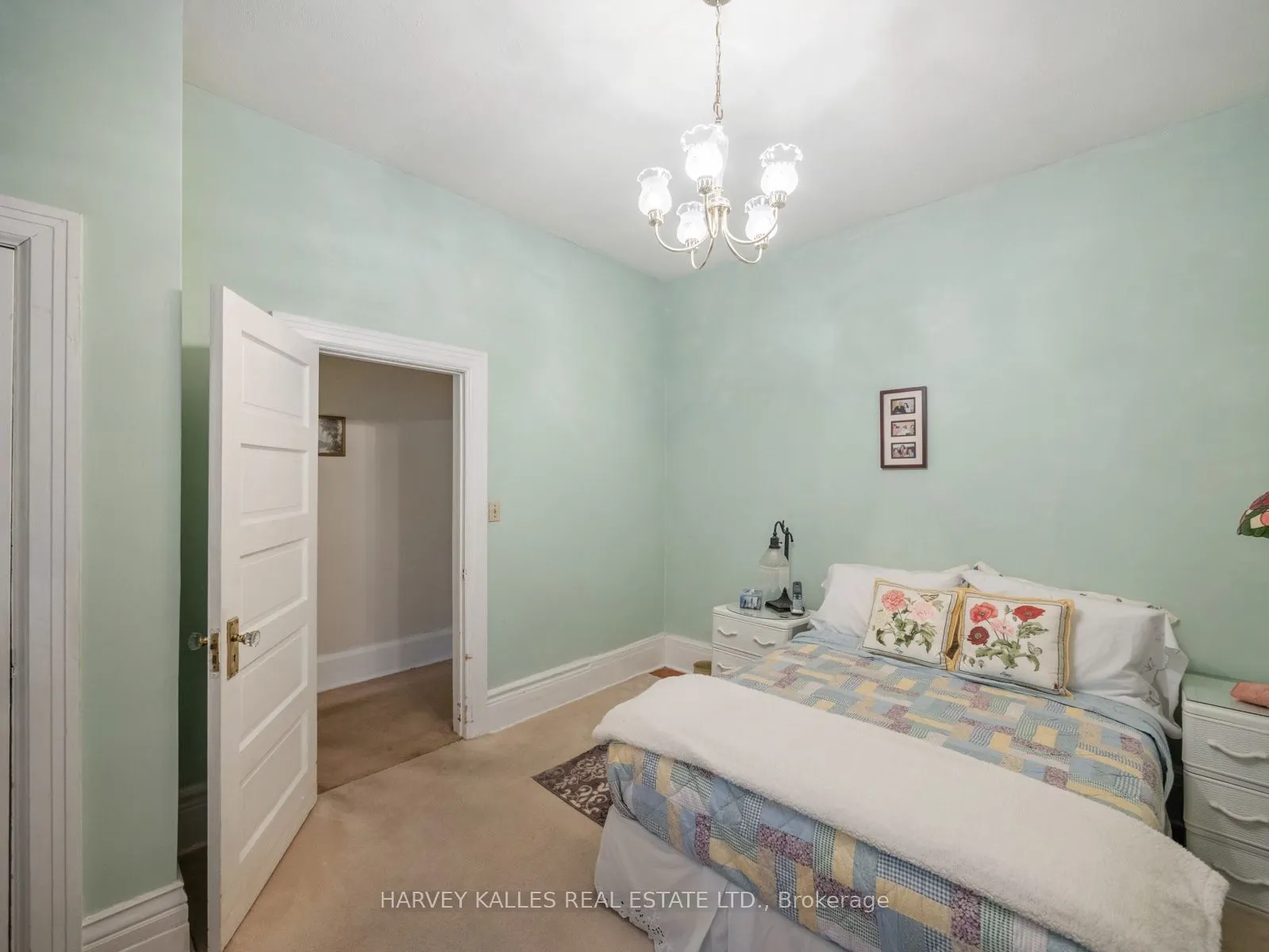 132 Close Avenue