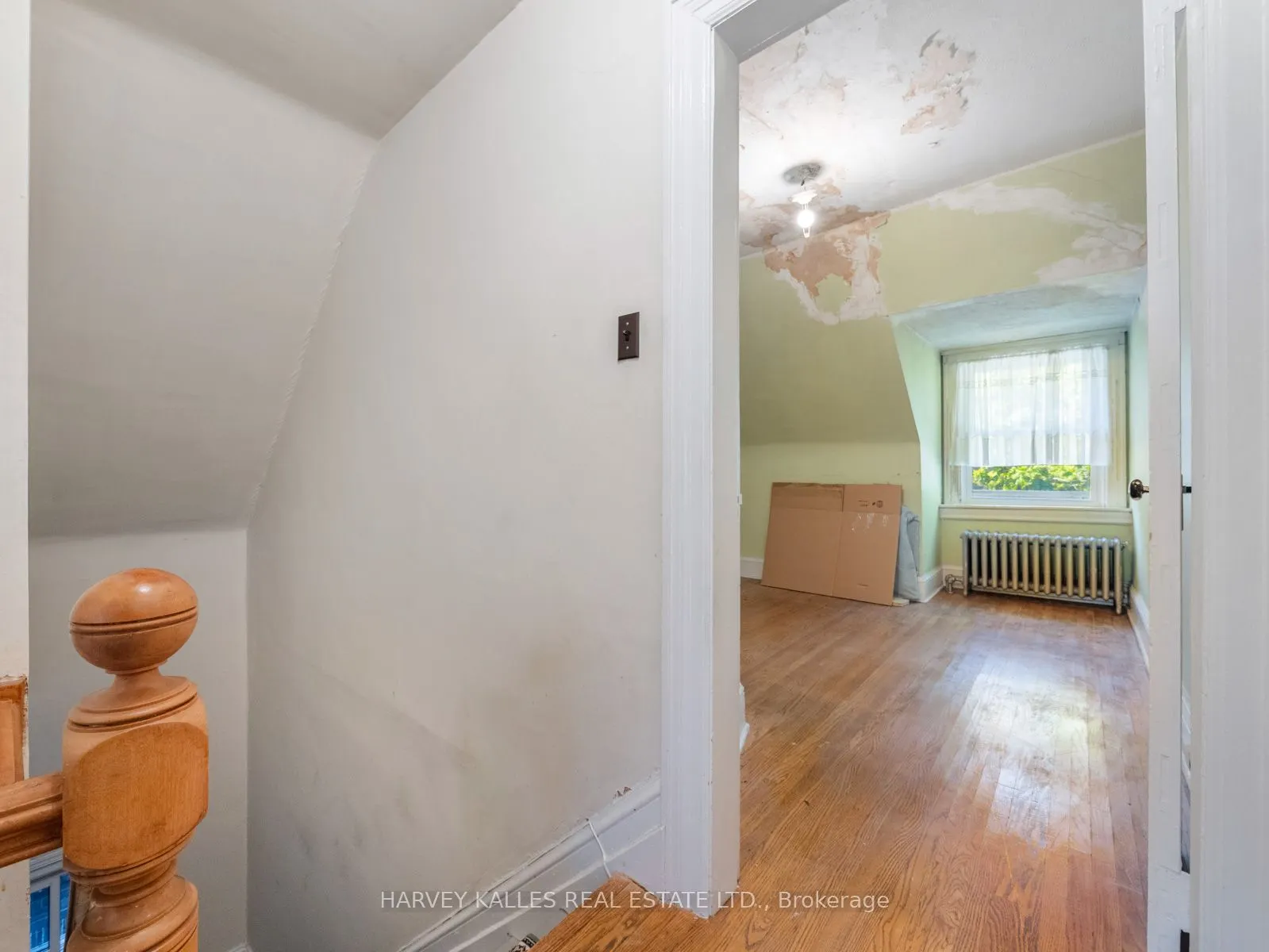 132 Close Avenue