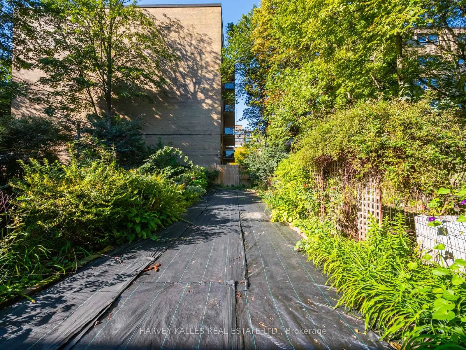 132 Close Avenue