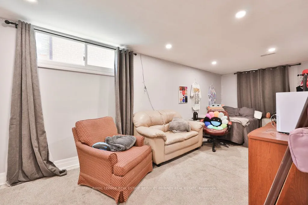 1404 Lewisham Drive