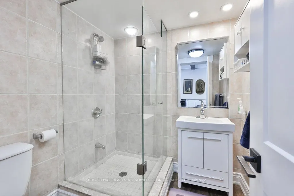 1404 Lewisham Drive