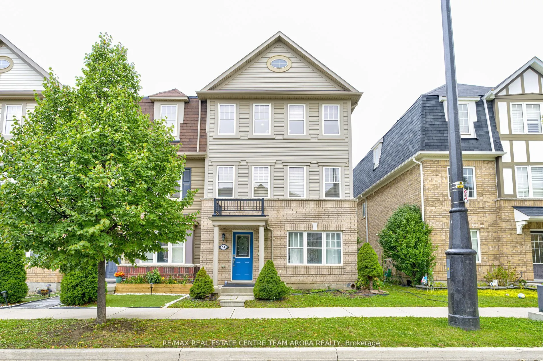 14 Crossbill Road