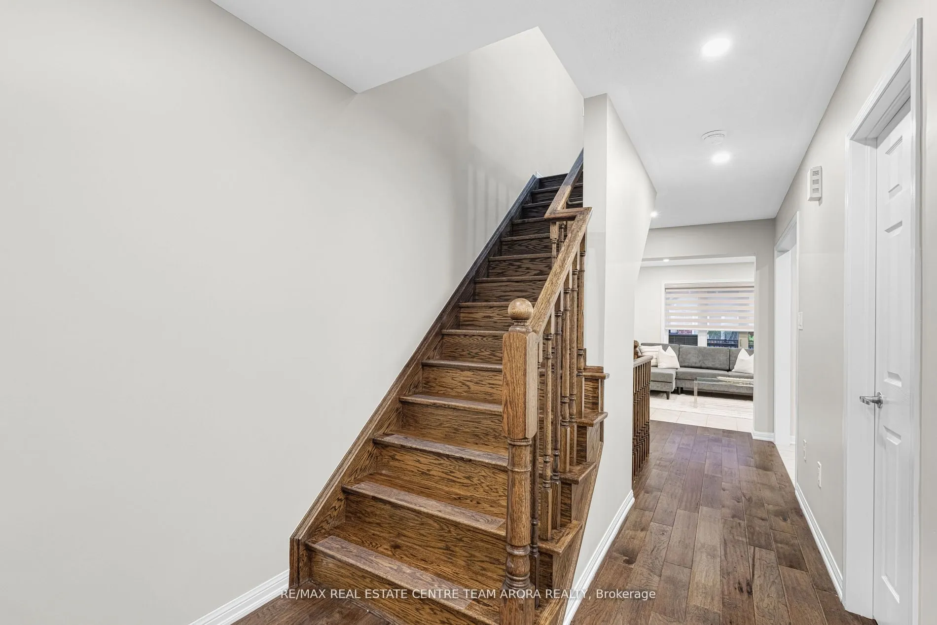 14 Crossbill Road