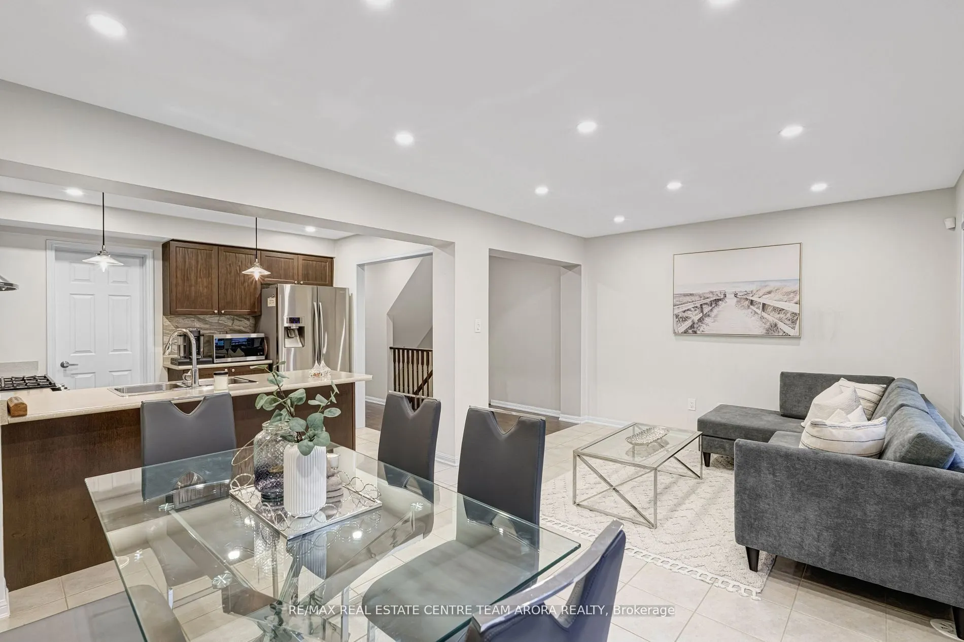 14 Crossbill Road
