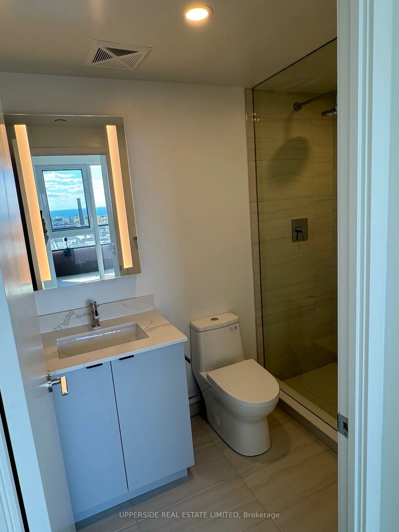 285 Dufferin Street E, #814