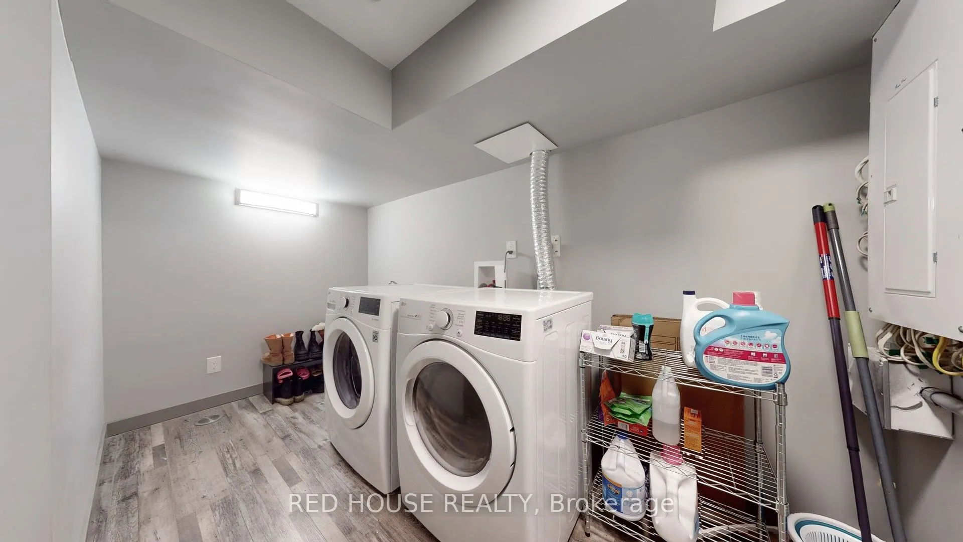 22 Gladsmore Crescent, #Upper
