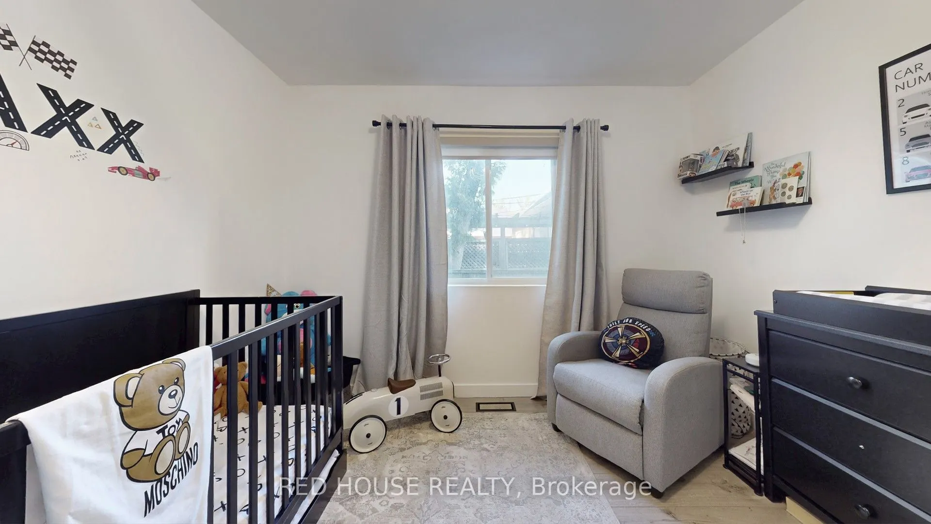 22 Gladsmore Crescent, #Upper