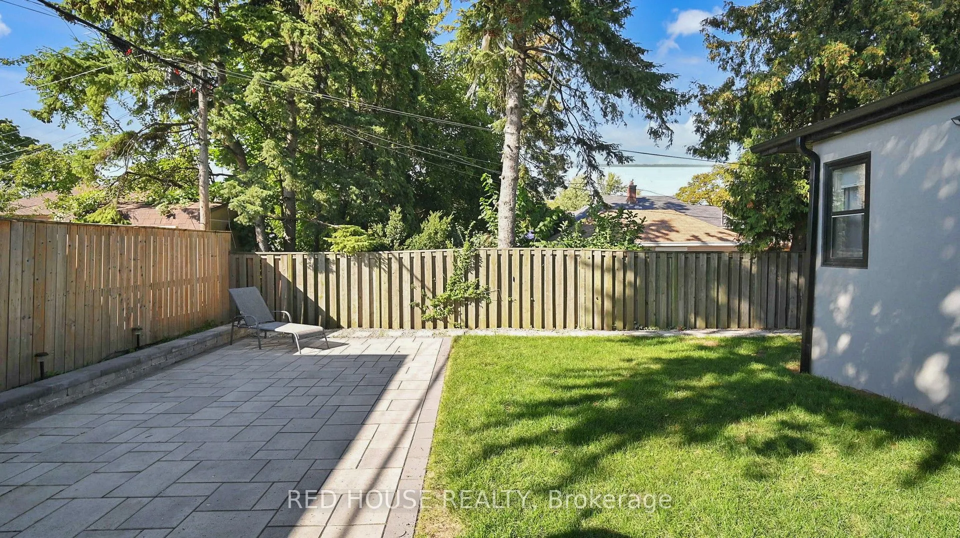 22 Gladsmore Crescent, #Upper