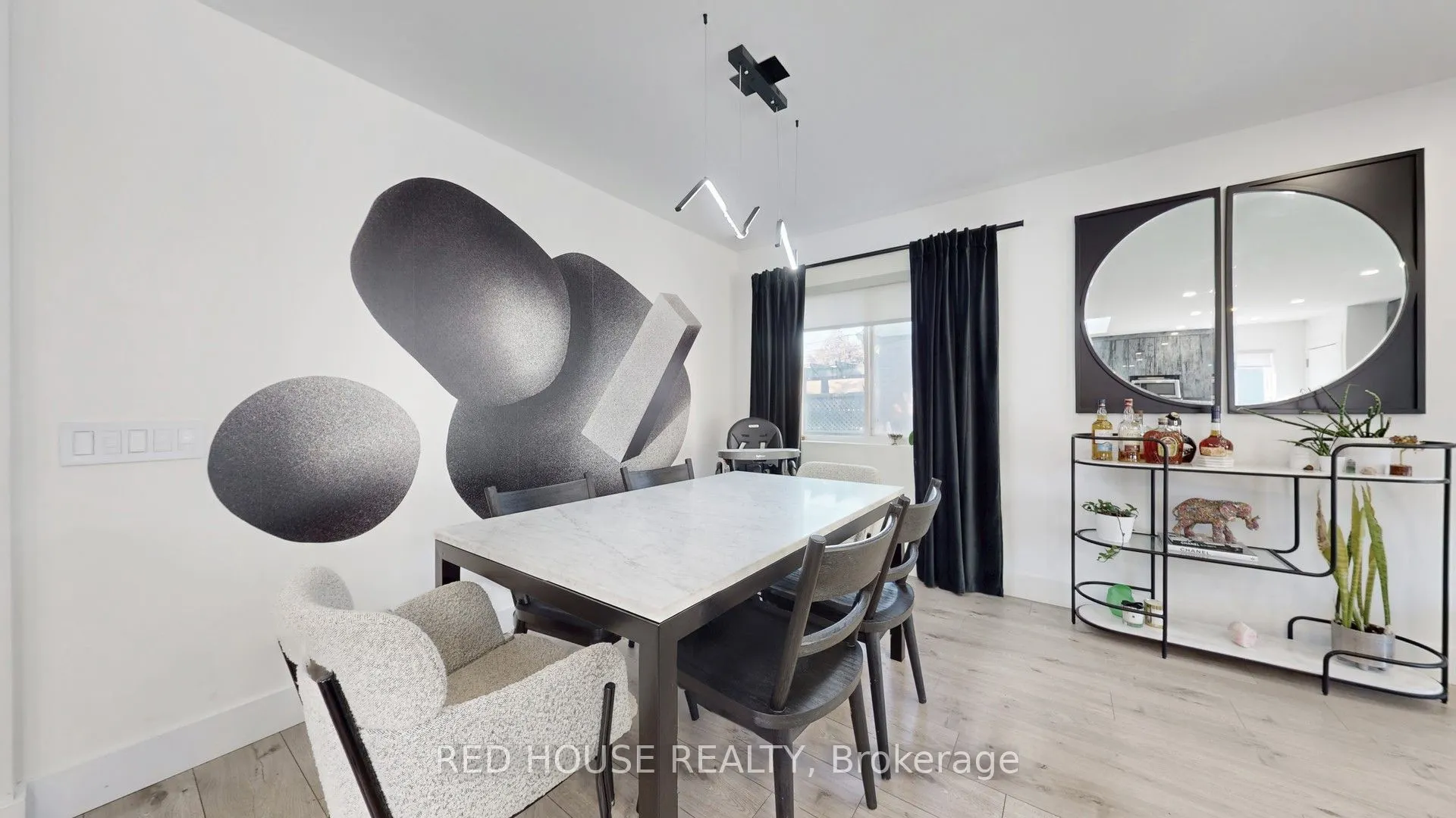 22 Gladsmore Crescent, #Upper