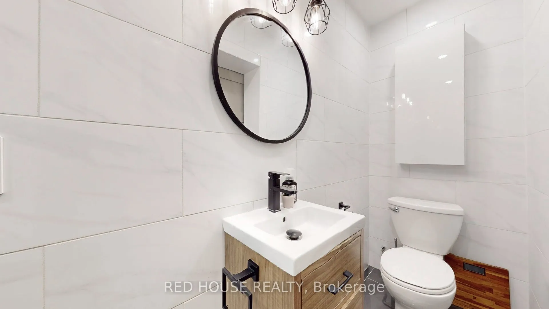 22 Gladsmore Crescent, #Upper