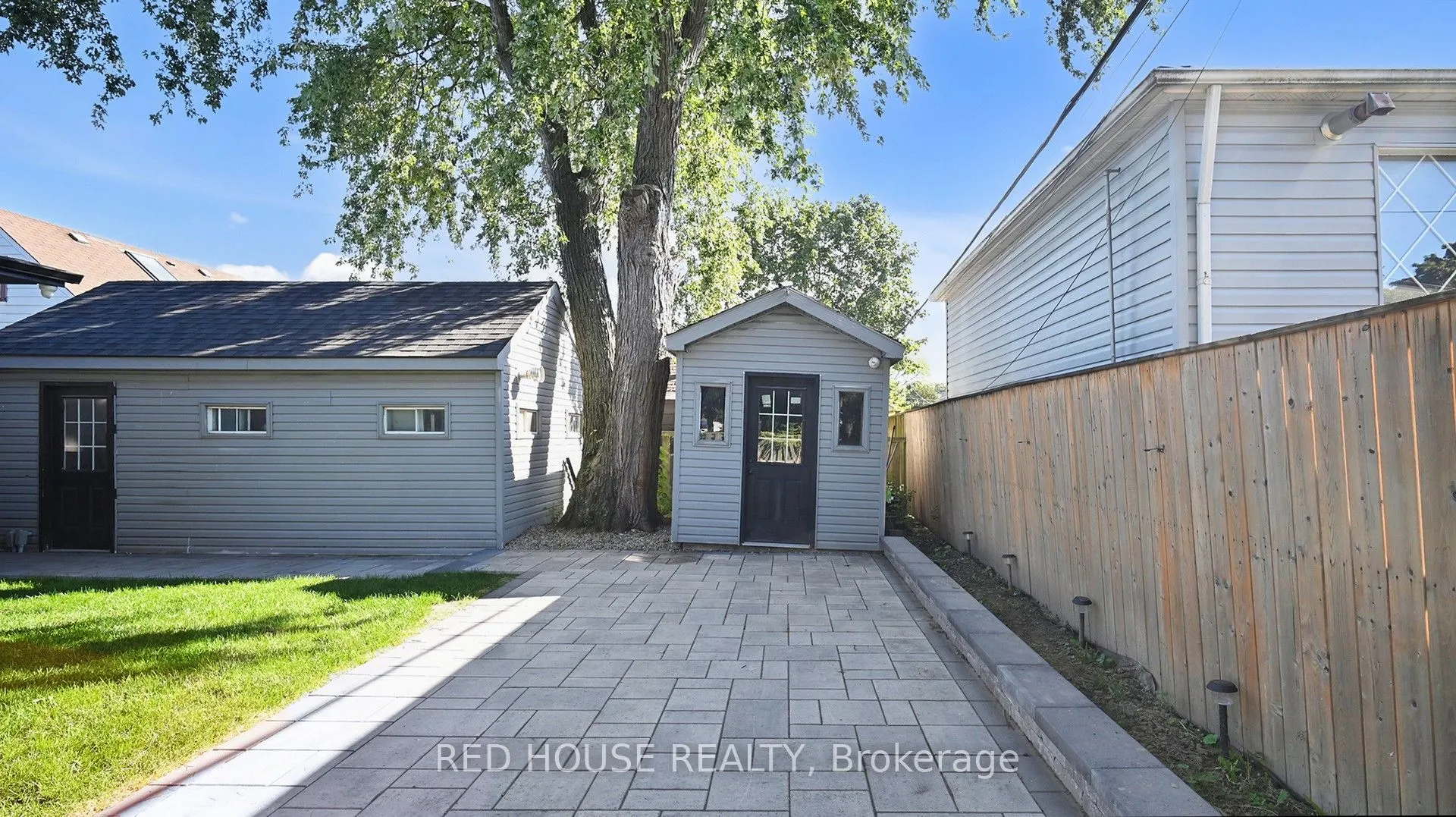 22 Gladsmore Crescent, #Upper