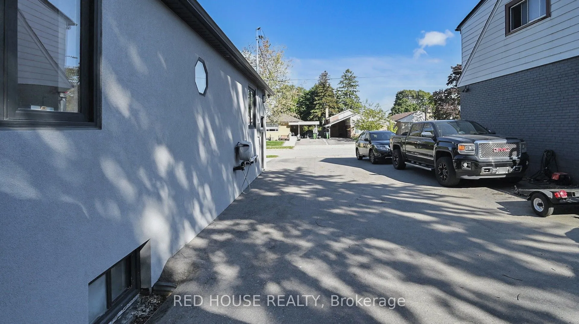 22 Gladsmore Crescent, #Upper