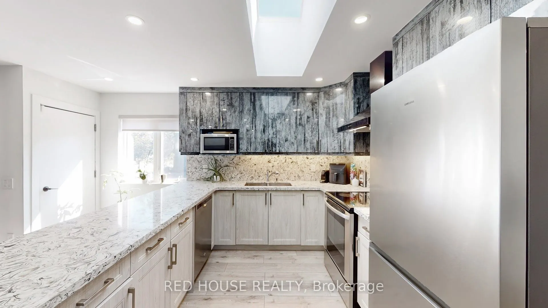 22 Gladsmore Crescent, #Upper