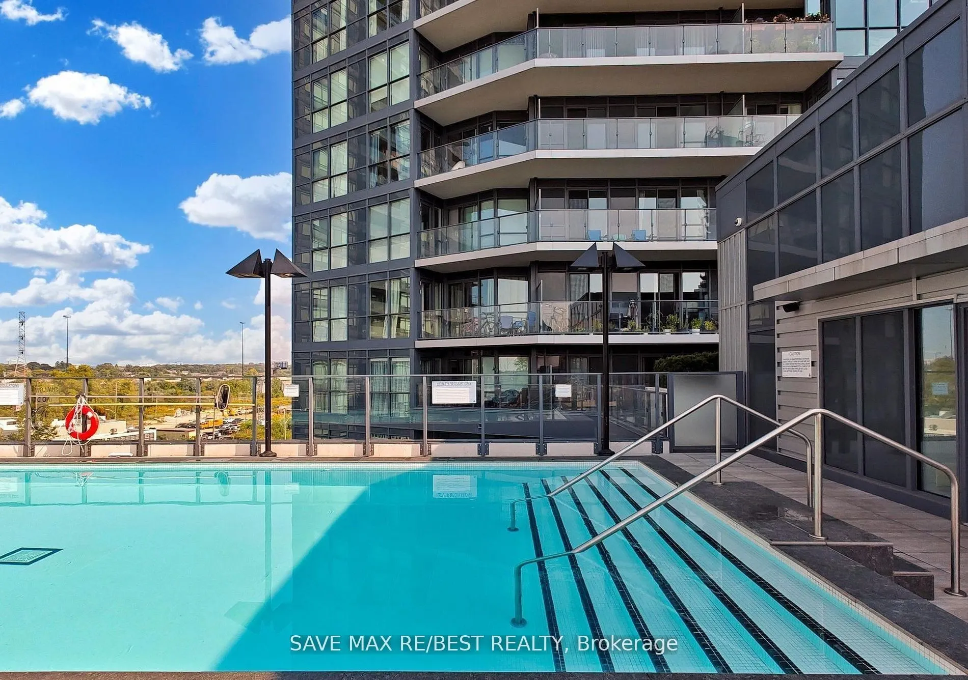 10 Park Lawn Road, #807